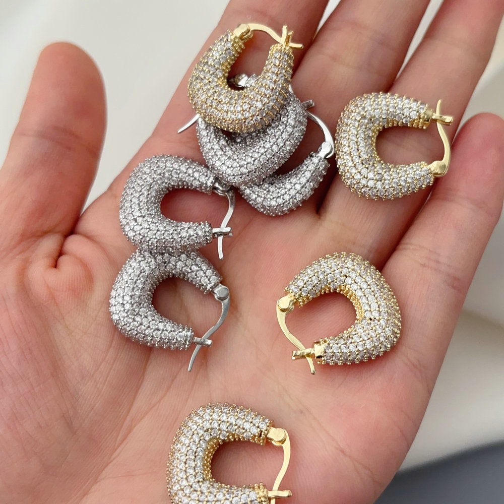 Pave zircon fashion hoop