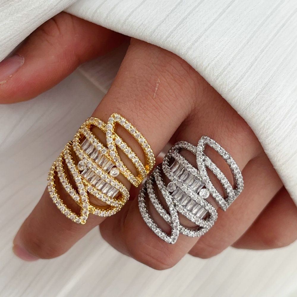 Pave zircon fashion ring