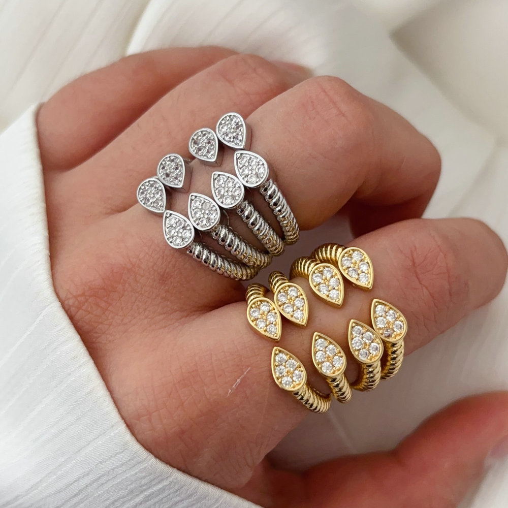 Fashion ring