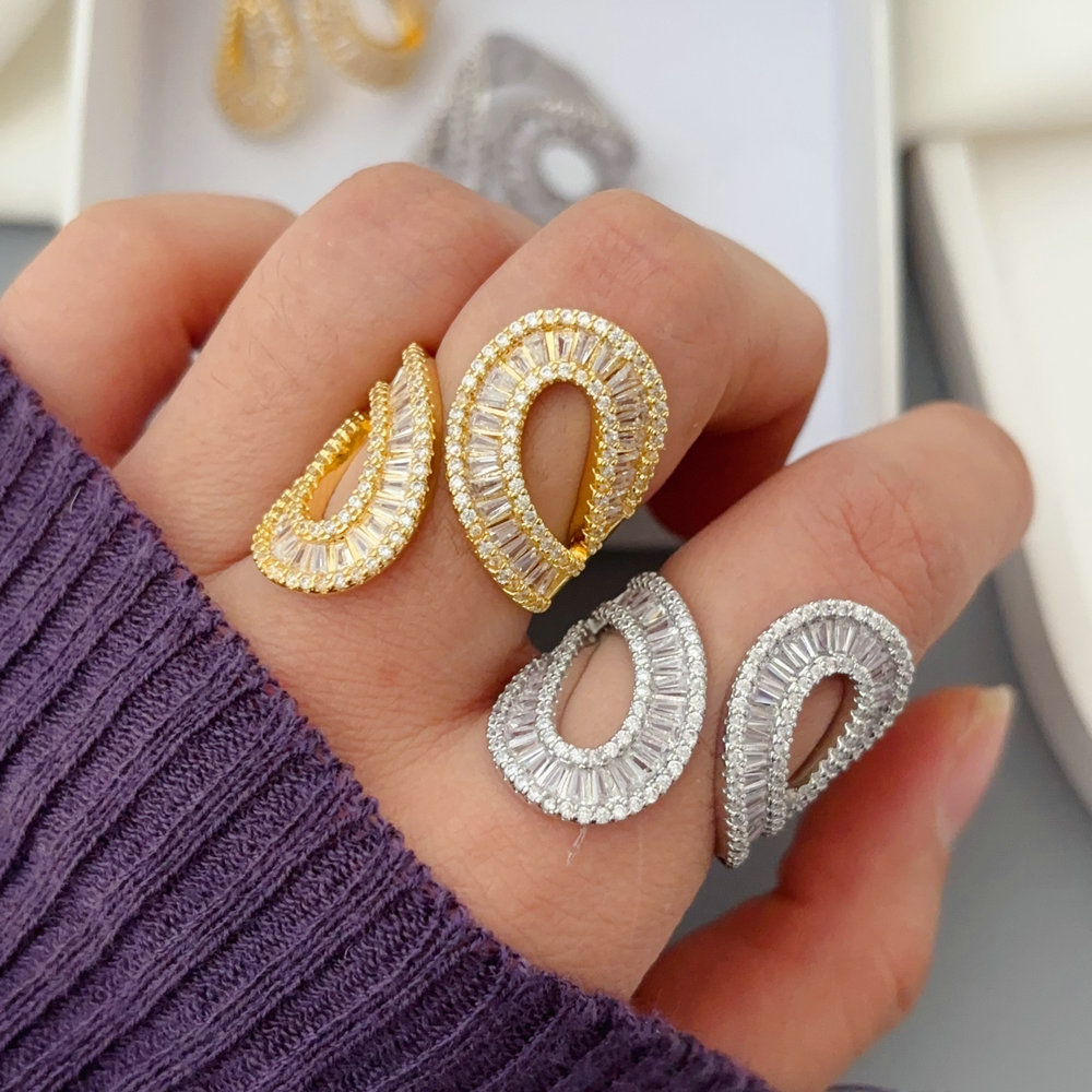 Pave zircon s shape ring