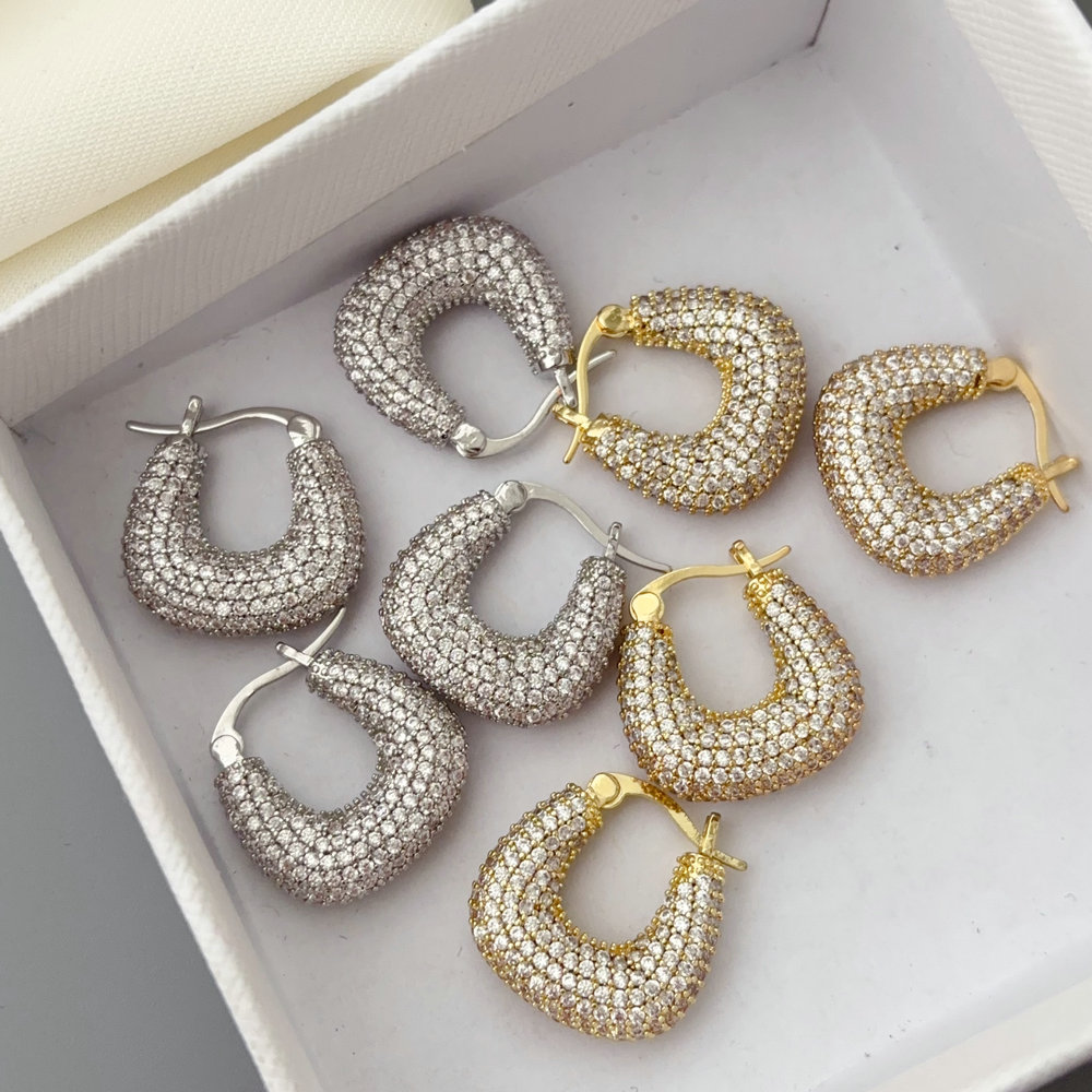 Pave zircon fashion hoop