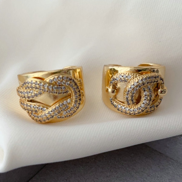 Fashion ring