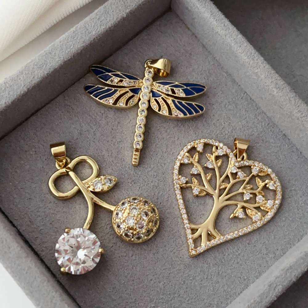 Pave heart cherry charm