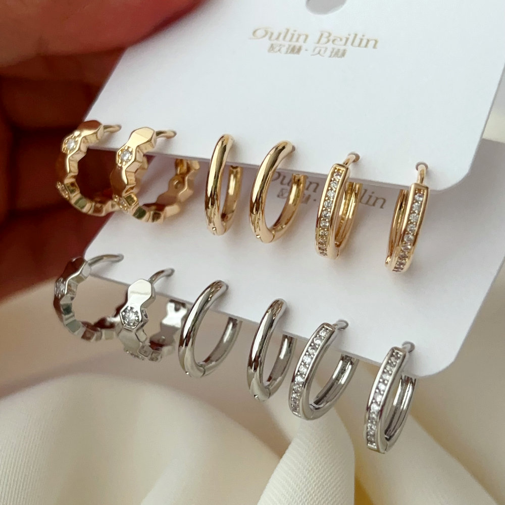 Set simple earrings