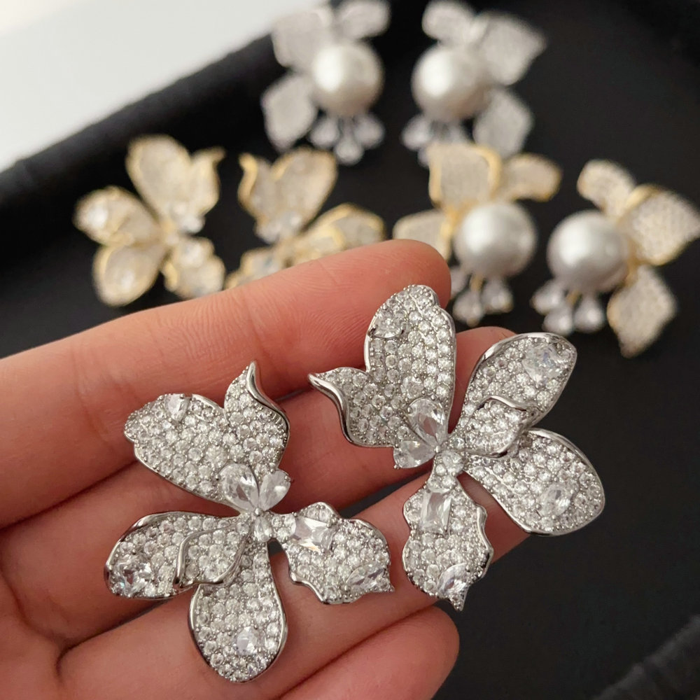 Pave zircon flower earrings