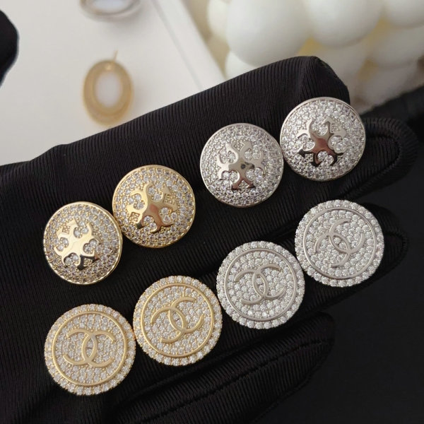 Pave zircon channel earings