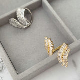 Pave zircon leaf ring