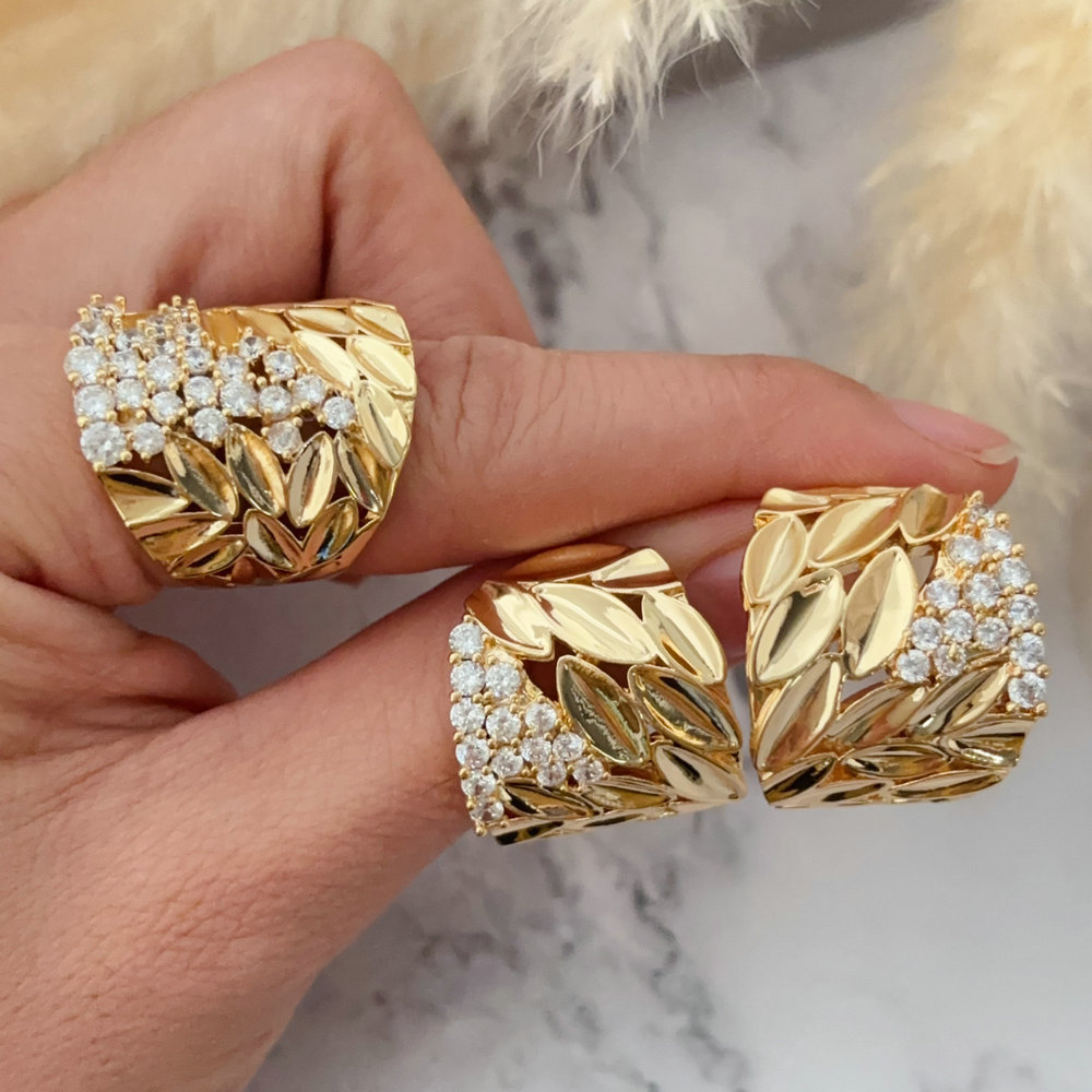 Set leaf earrings and ring