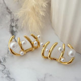 Fashion pearl earrings