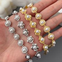 pearl bracelet
