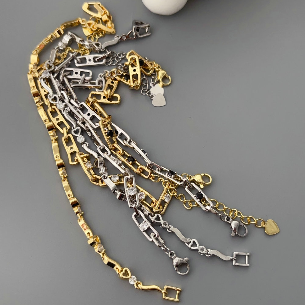 Simple link chain bracelet