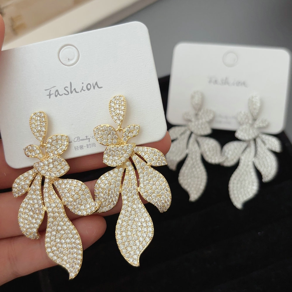 Pave zircon leaf earrings