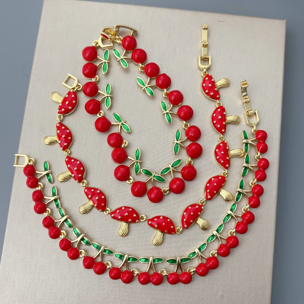 Enamel mushroon bracelet