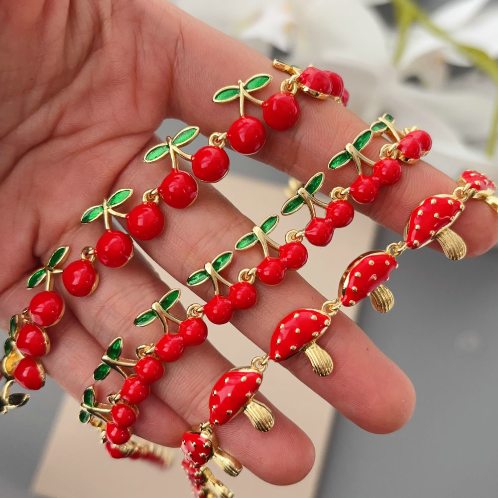 Enamel mushroon bracelet