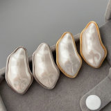 Oval pearl earrings