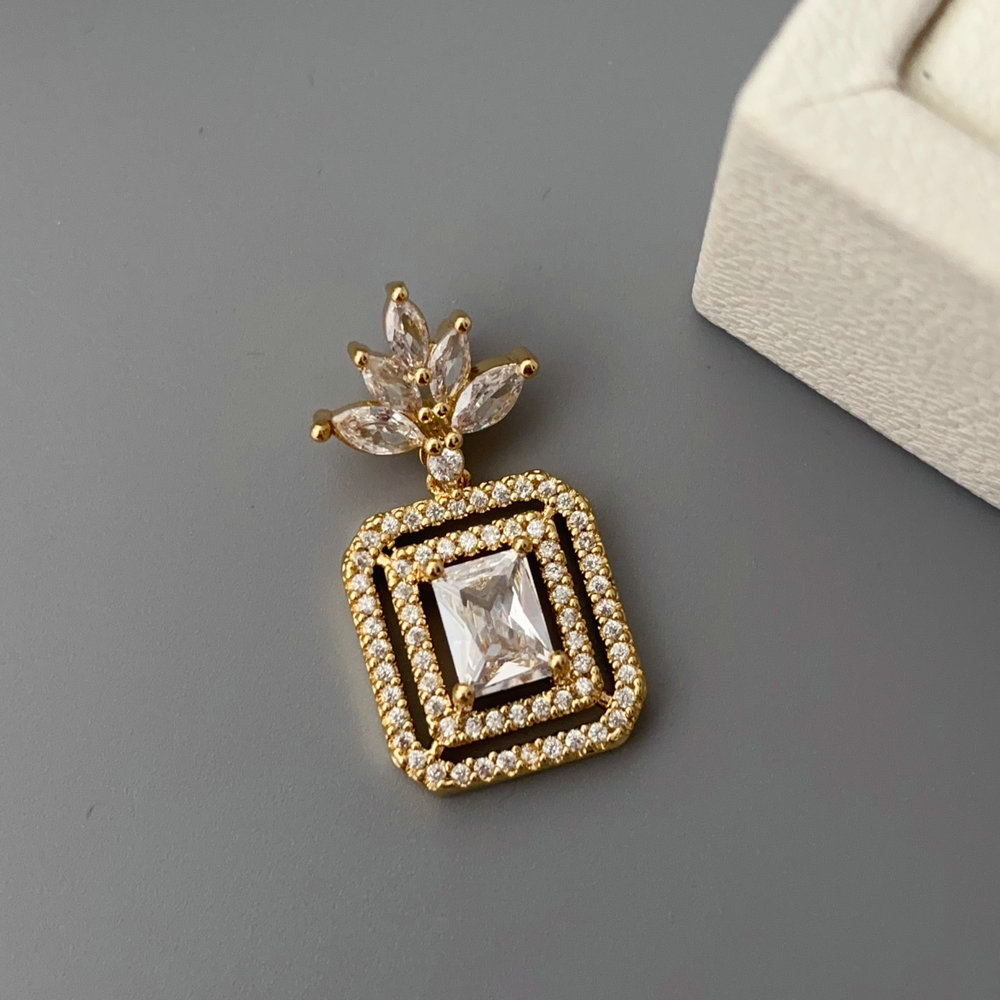 Diy flower charm