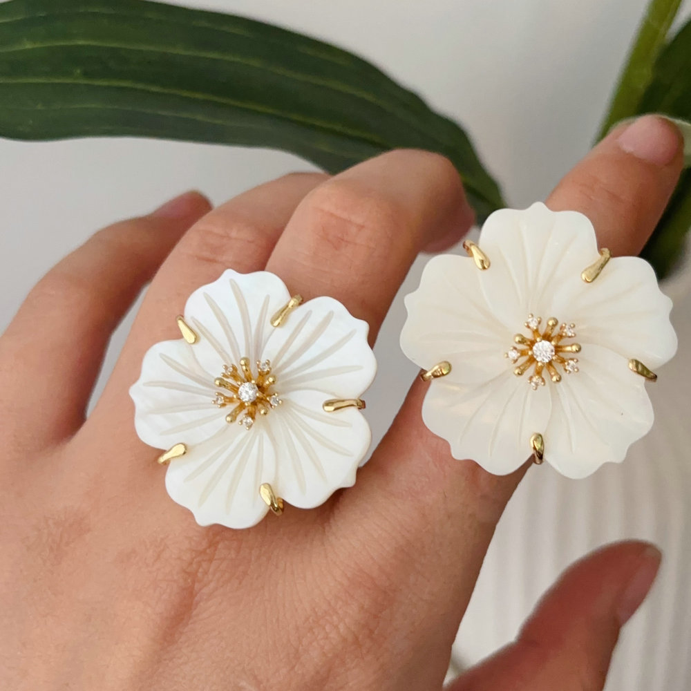 Shell flower ring