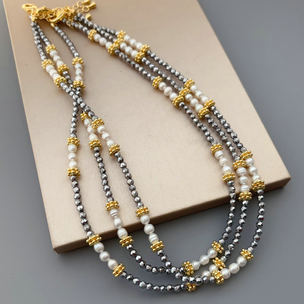 Hematite pearl necklace