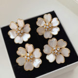 Flower earrings