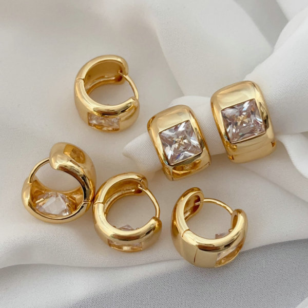 Pave zircon fashion hoop