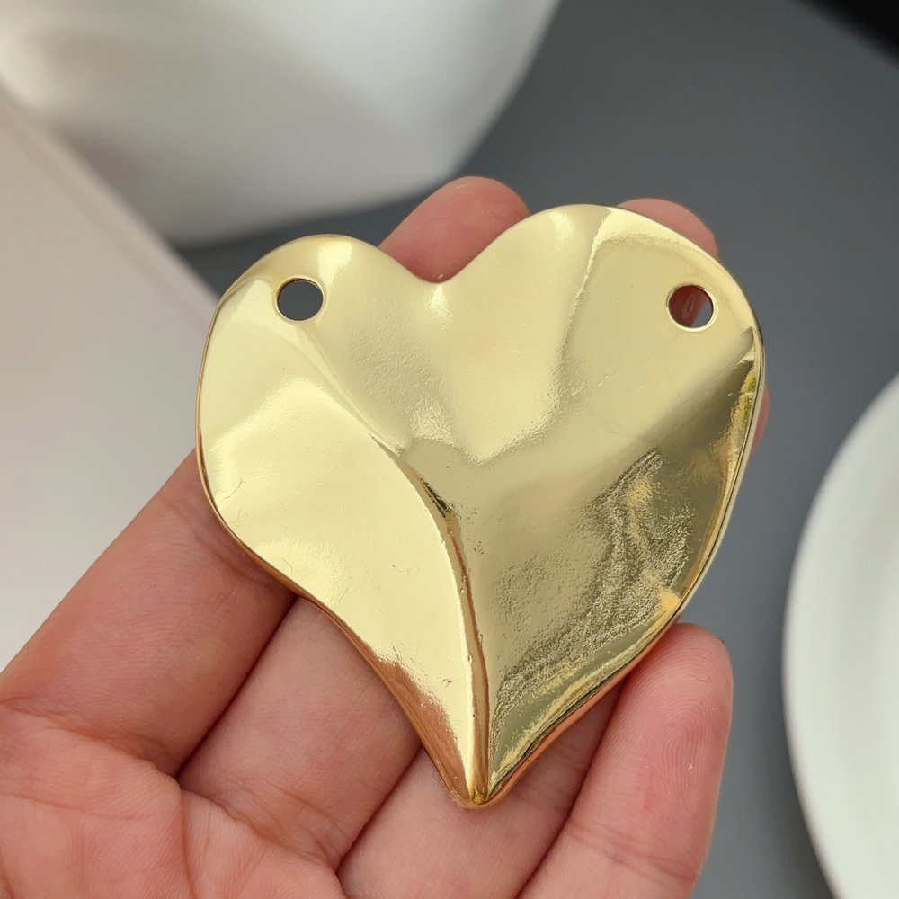 Chunky heart pendant
