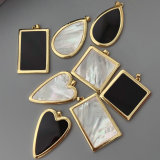 Big shell square pendant