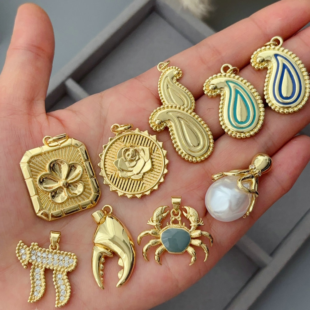 Diy crab charm