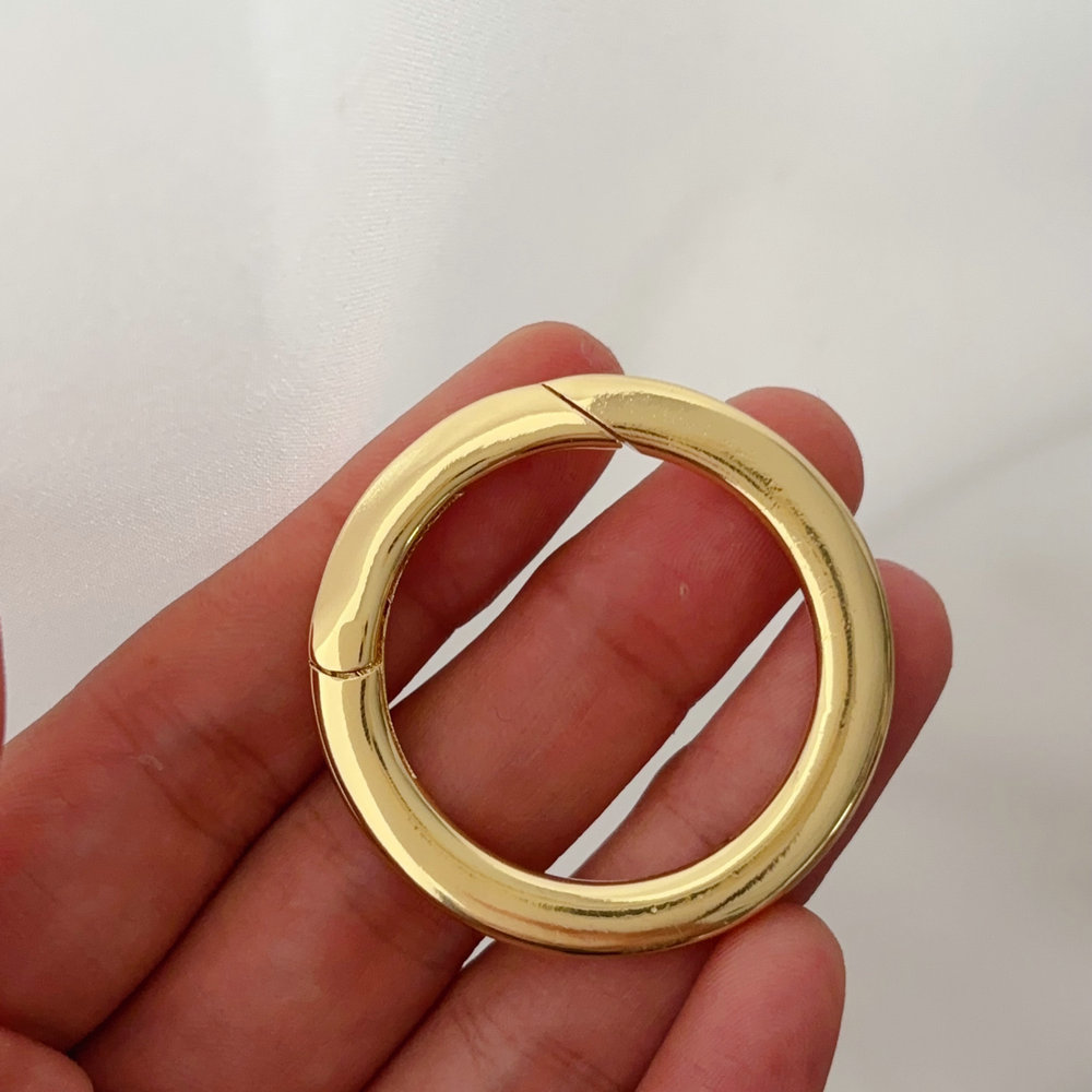 big clasp