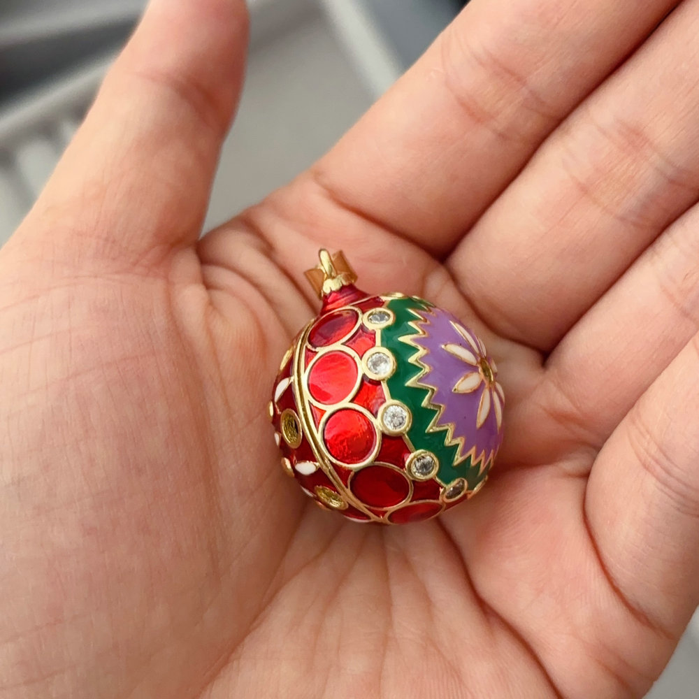 Enamel ball pendant