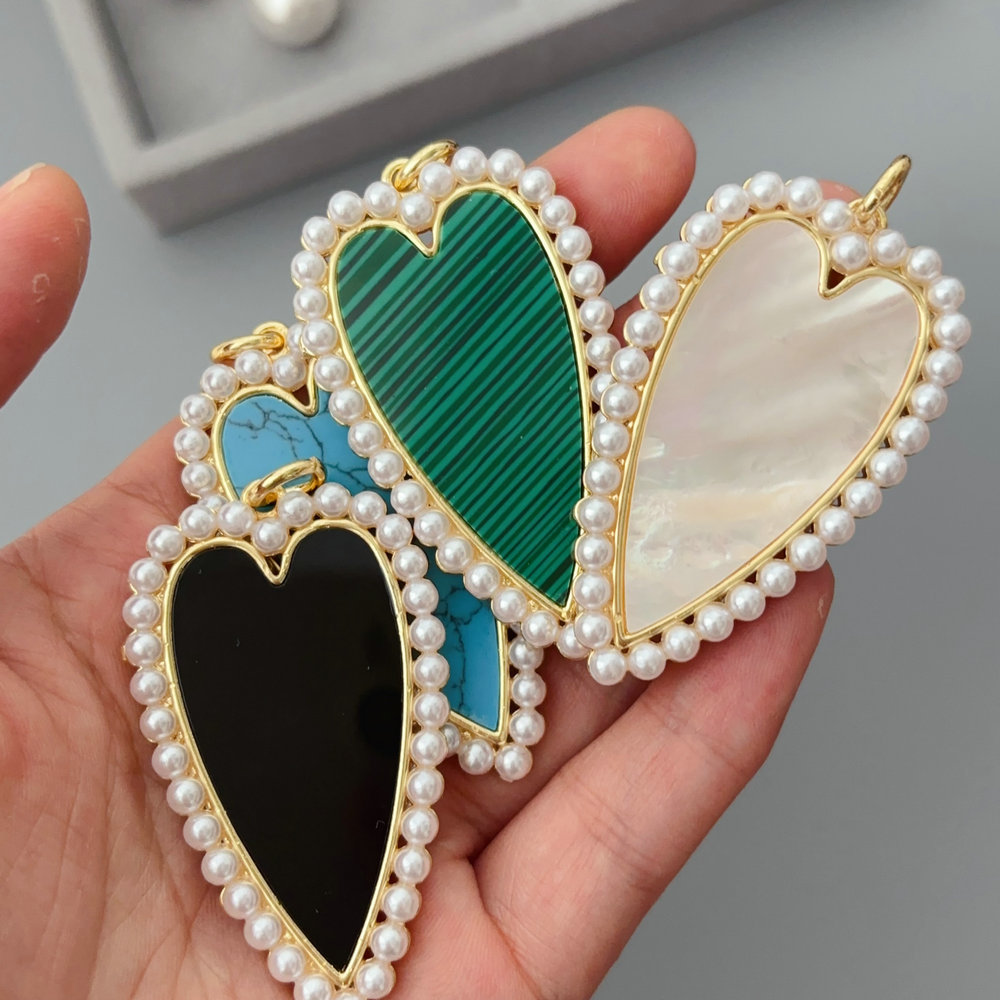 Big shell pendant