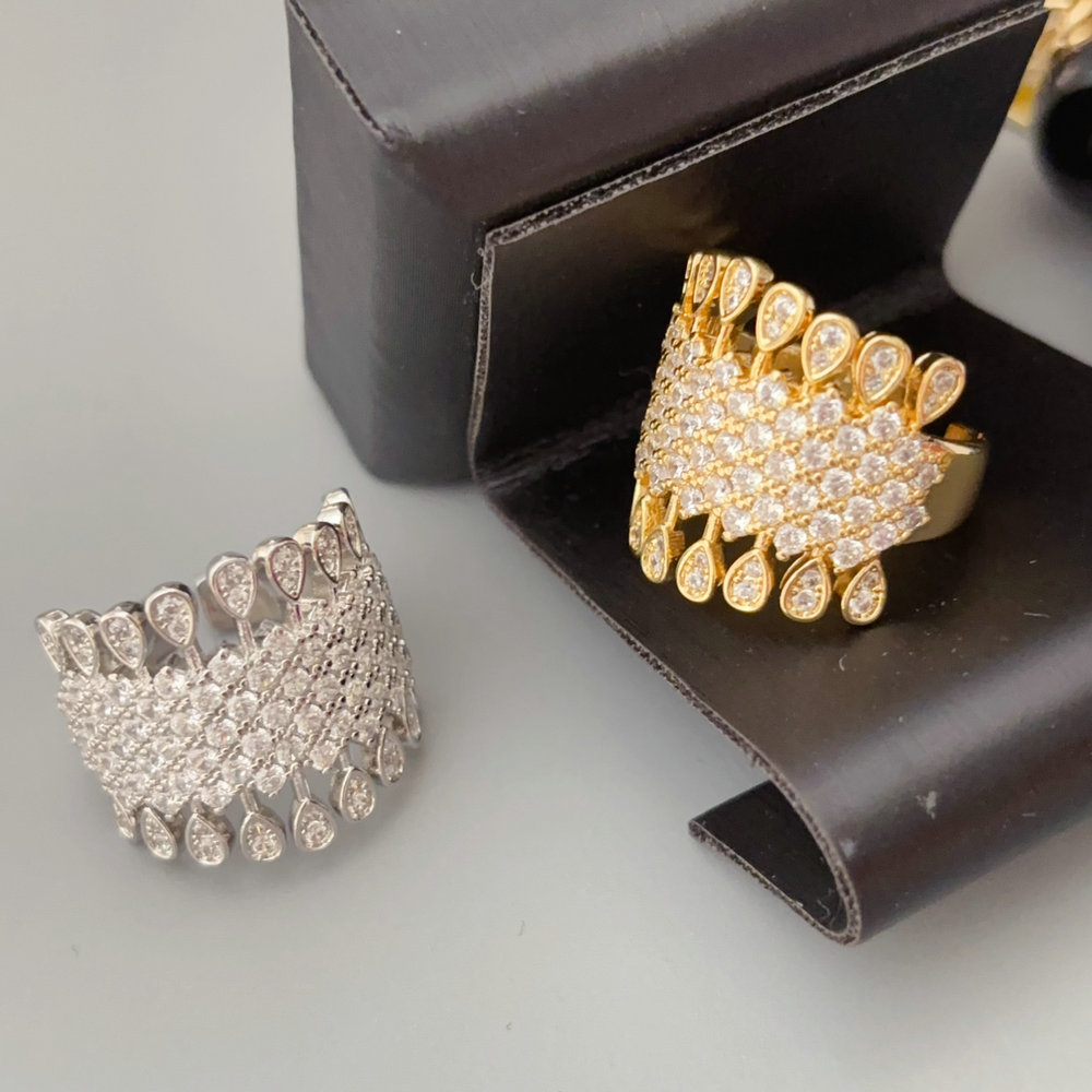 Pave fashion ring