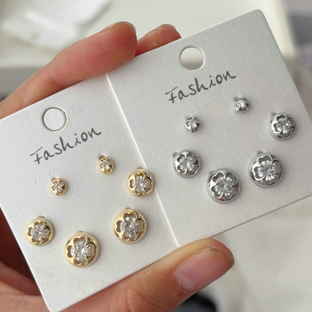 Set round earrings