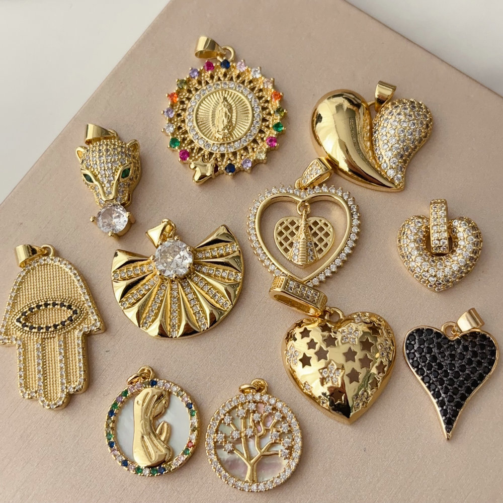 Diy heart hand charm