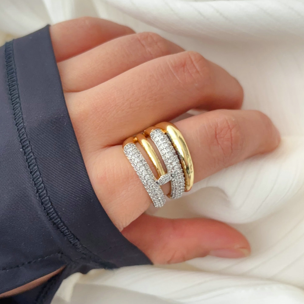 Two tone nail ring