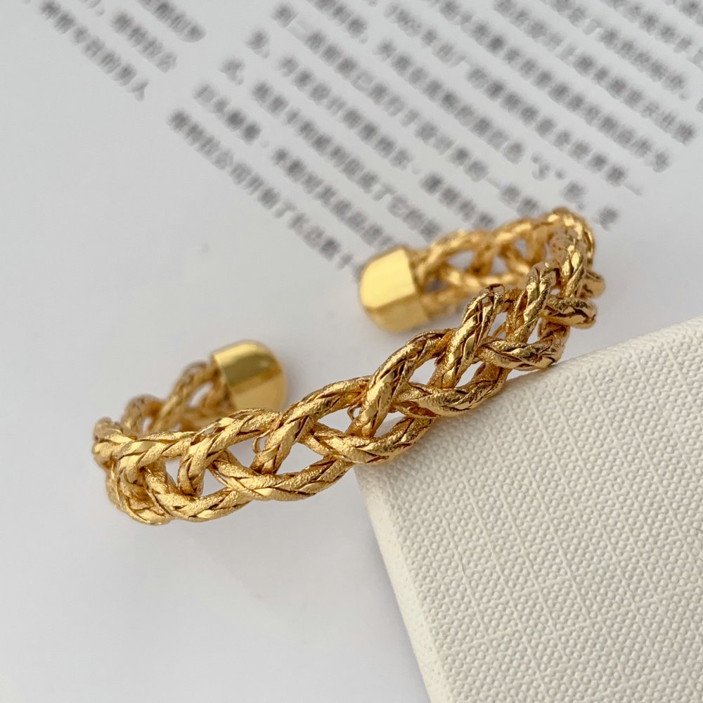 metal wave bracelet