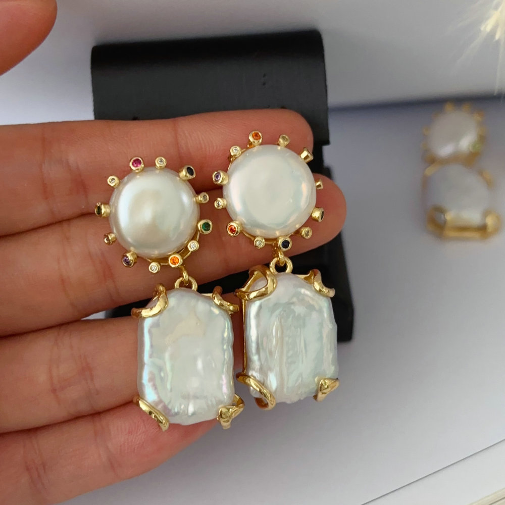 Fresh water pearl earrings
