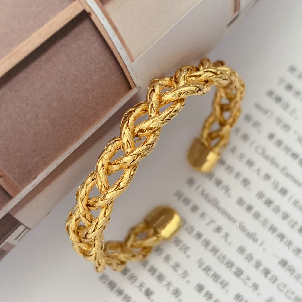 metal wave bracelet
