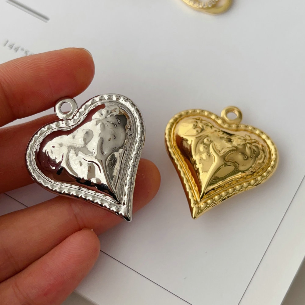 metal heart charm