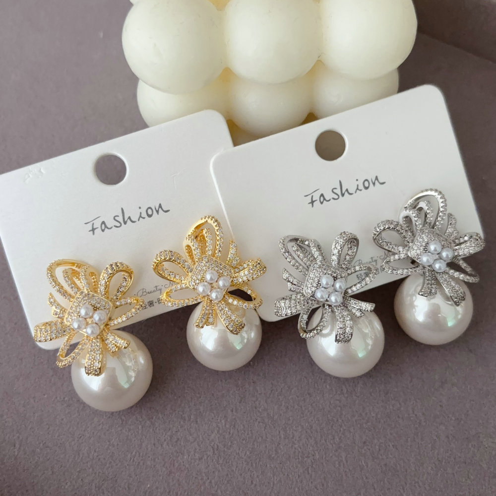 Pearl earrings