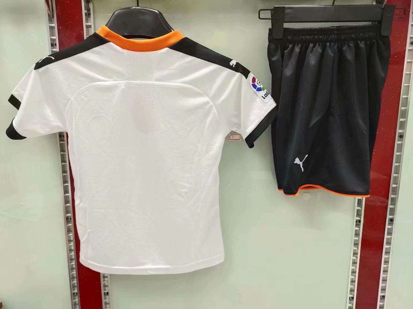 valencia fc uniform
