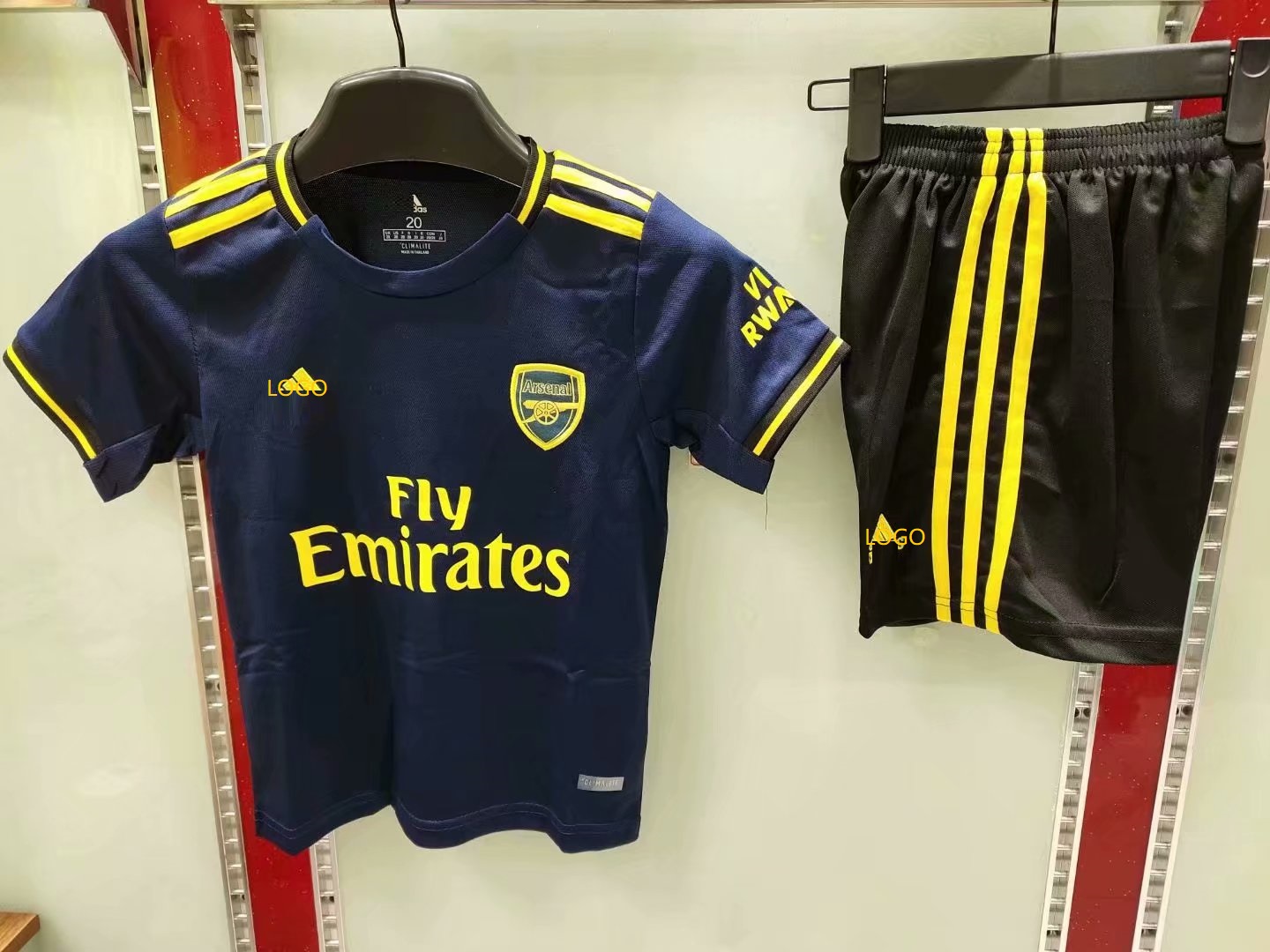 arsenal third away kit