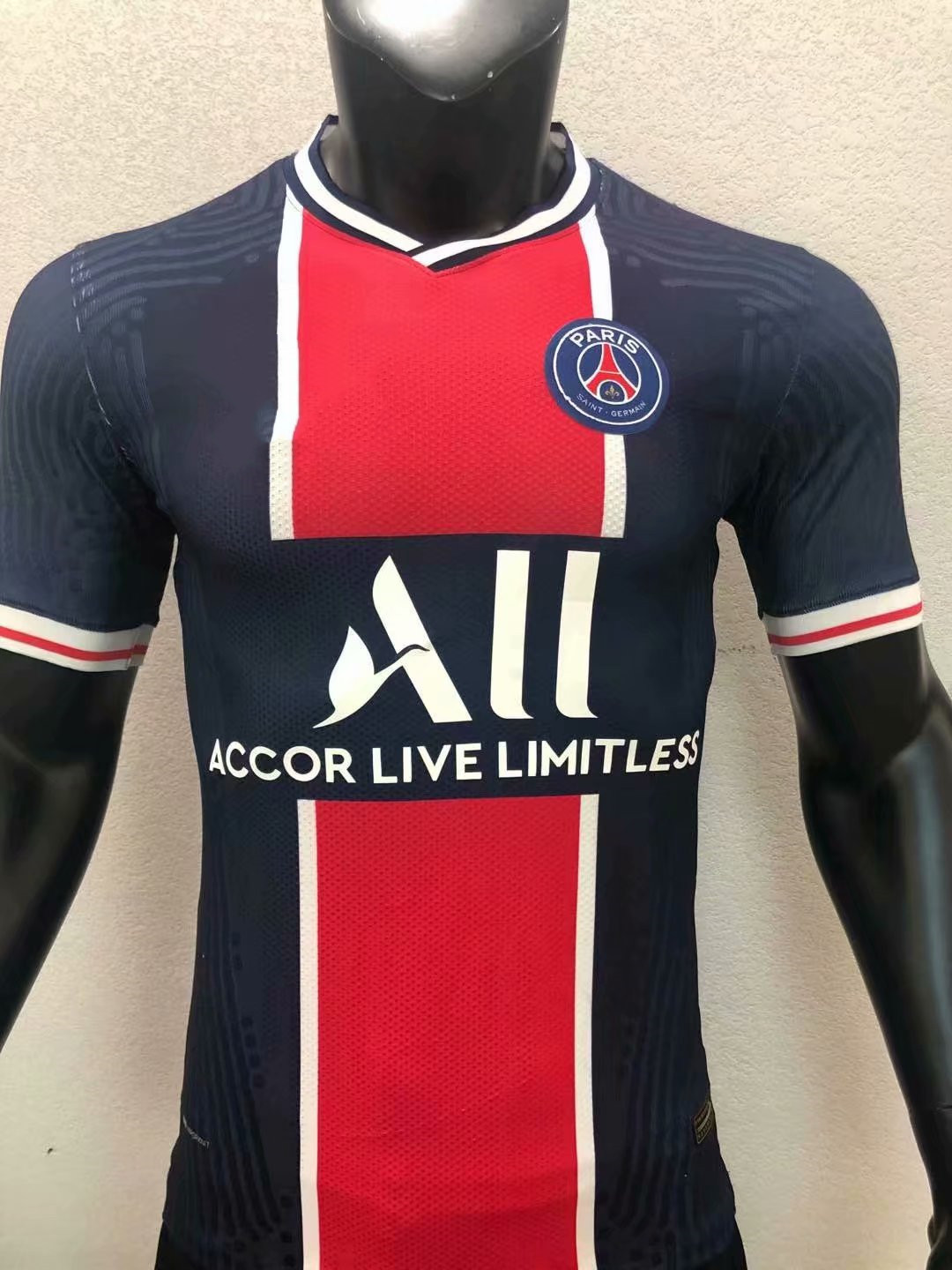 Футбольная форма у Paris