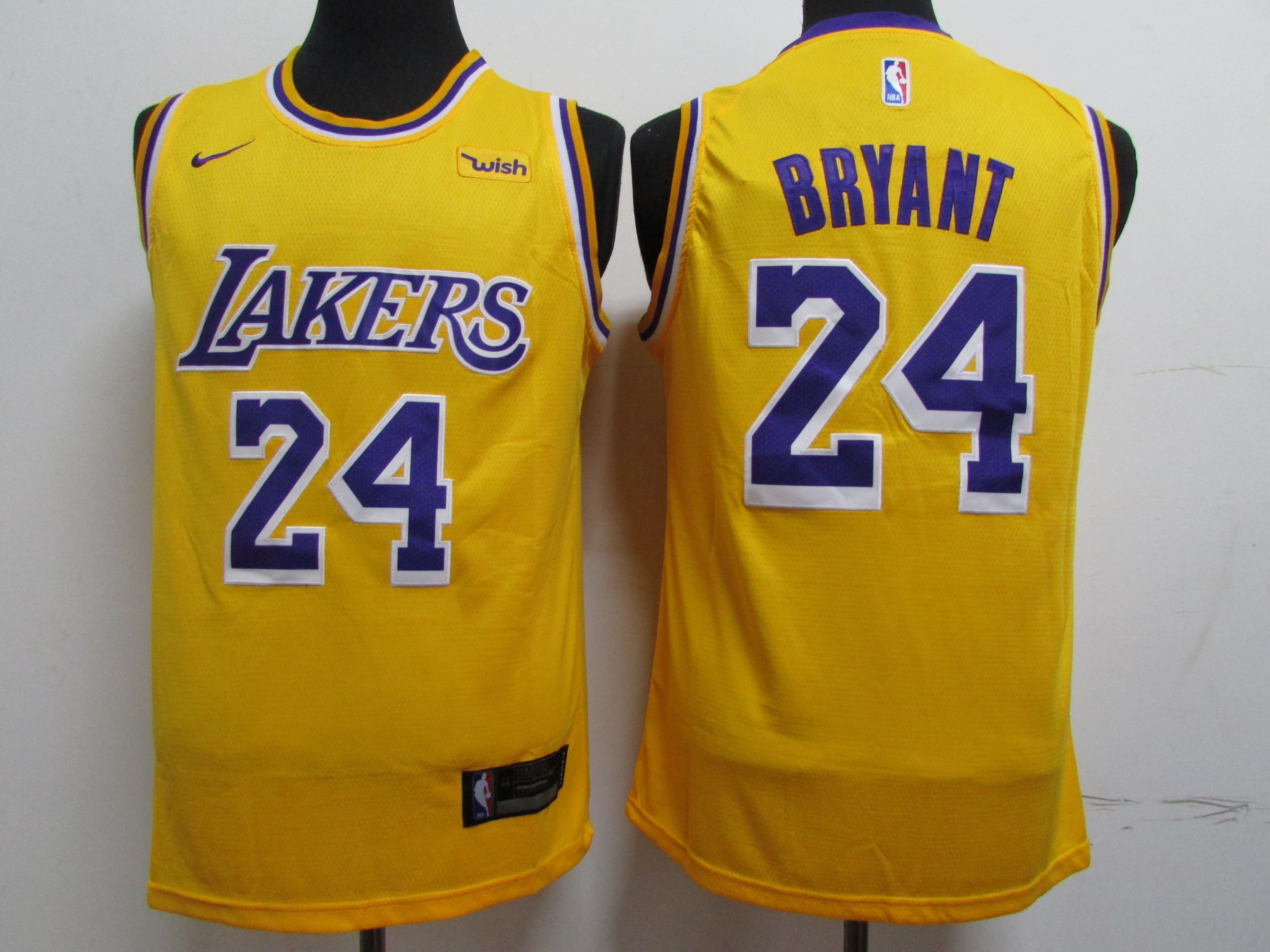 4. Lakers Jersey Nail Design - wide 1