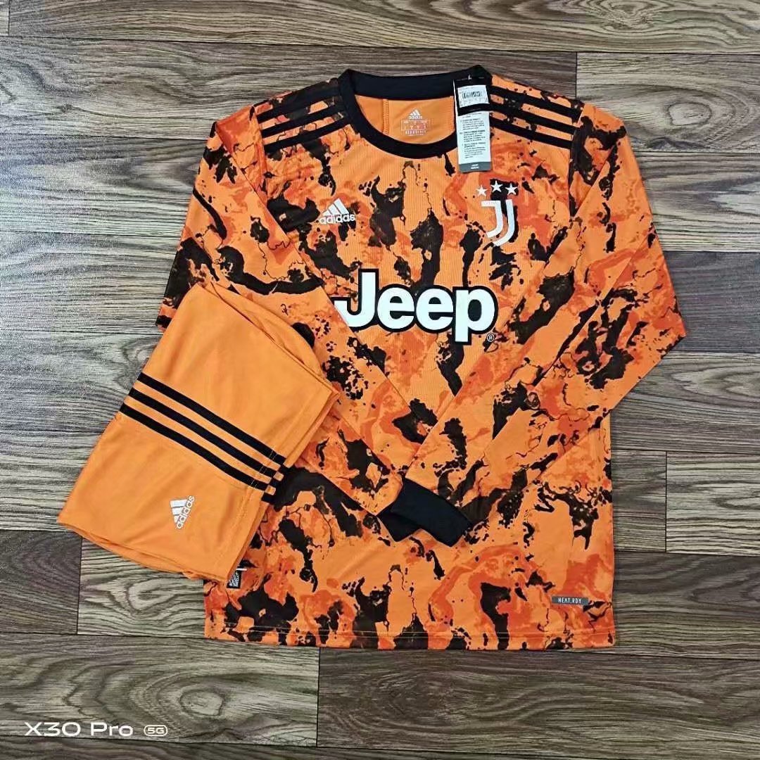 juventus warm up shirt