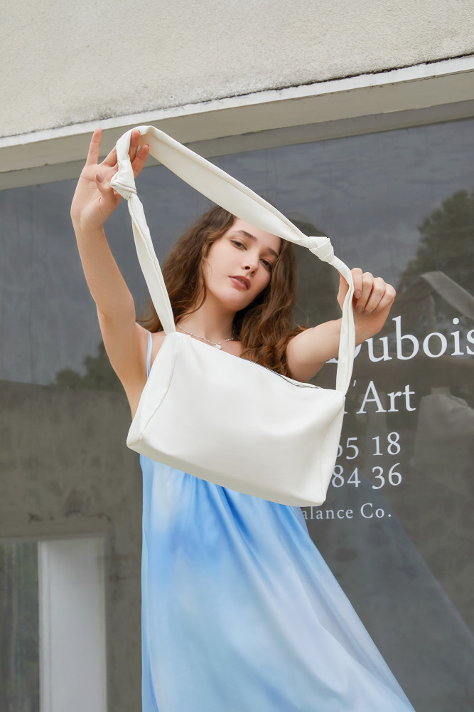 JANE KLAIN new versatile and high-end design, niche design, lazy underarm cloud bag, handbag, bill of lading, shoulder bag