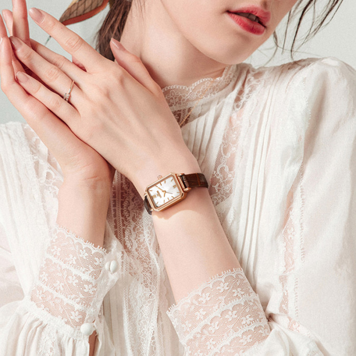 LIBER AEDON Retro Luxury Women's Small Square Watch