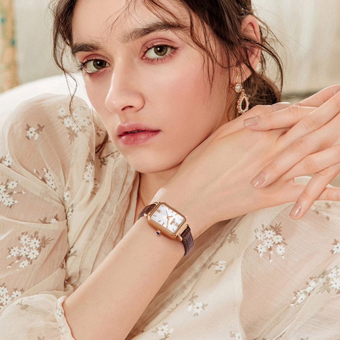 LIBER AEDON Retro Luxury Women's Small Square Watch