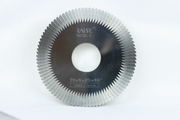 φ70x6xφ20x40°
