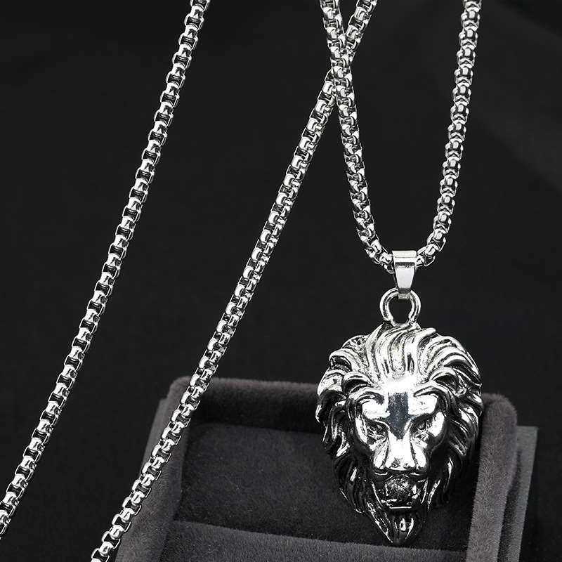 Men's Gold Lion Head Necklace - Men's Leo Zodiac Necklaces | Twistedpendant