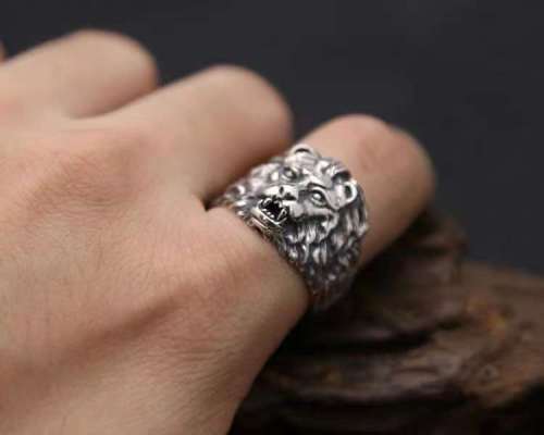 Lions Head Ring